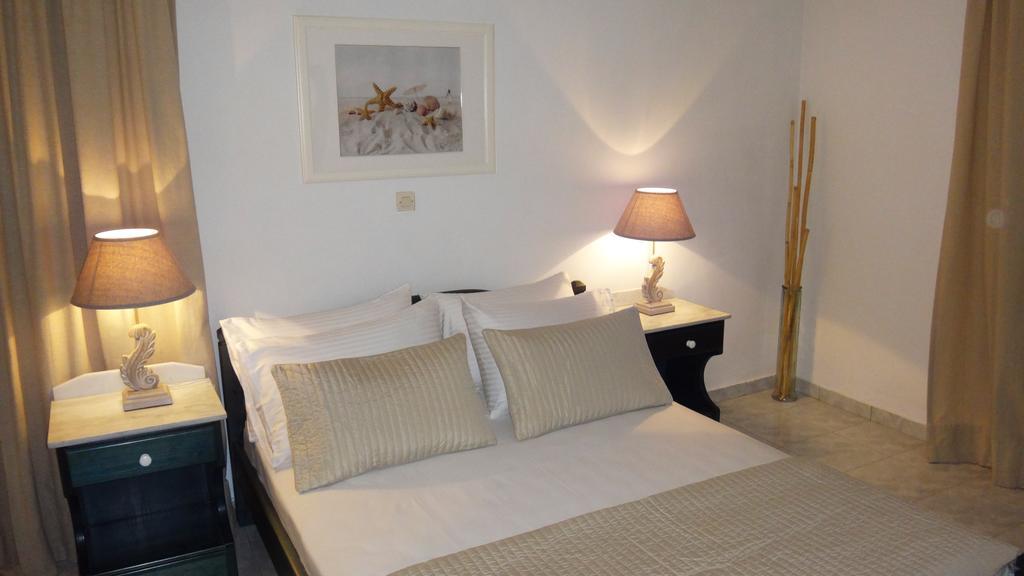 Blue & Sea Studios Apartments Drios Zimmer foto